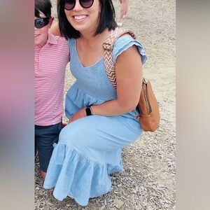 Old Navy Chambray Smocked Midi Dress